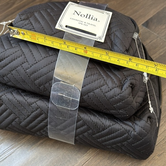 Nollia Cosmetic & Travel 3 pk set,quilted,gold zippers,vinyl interior,easy care - Picture 11 of 13